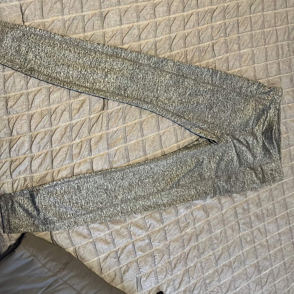 Pockets gray leggings